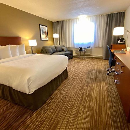 Quality Inn & Suites ماتان المظهر الخارجي الصورة