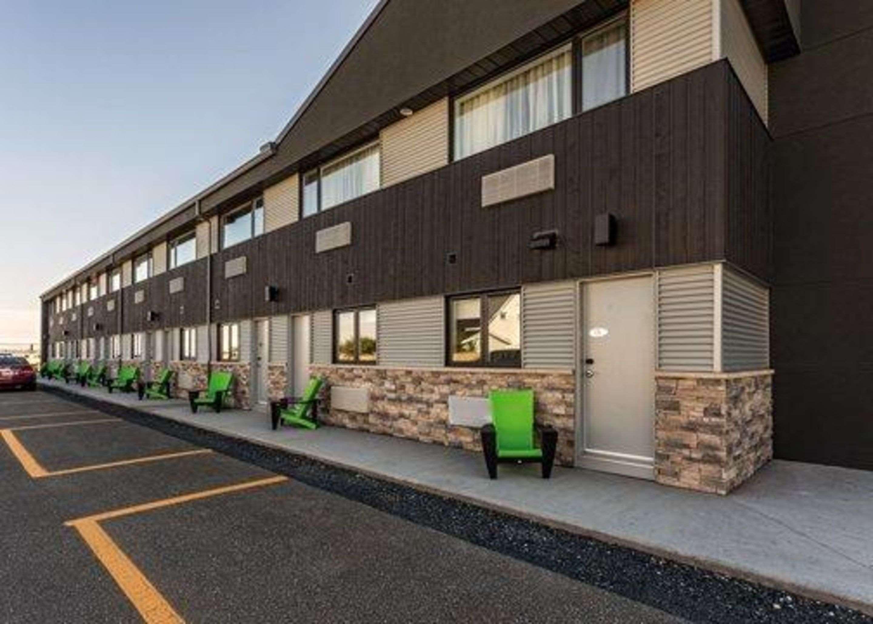 Quality Inn & Suites ماتان المظهر الخارجي الصورة