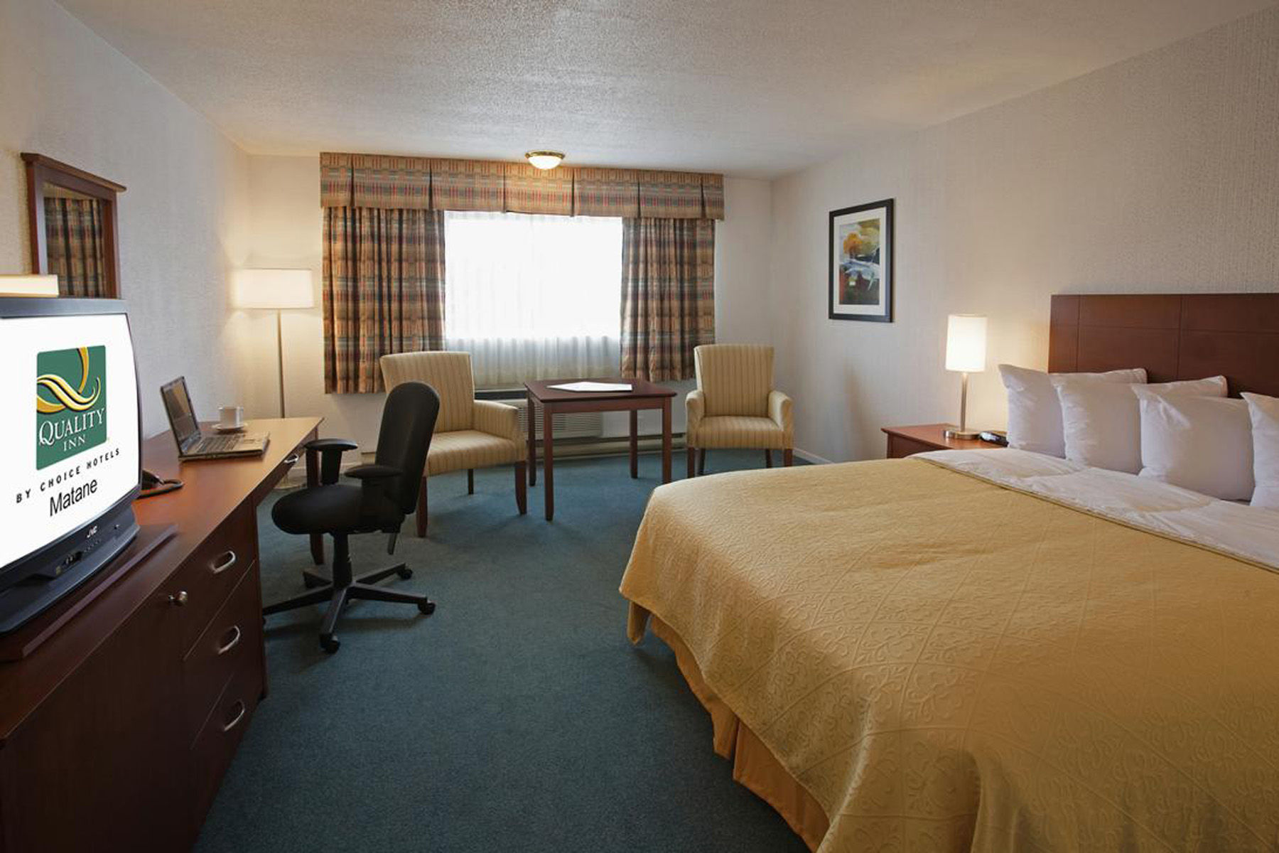 Quality Inn & Suites ماتان المظهر الخارجي الصورة