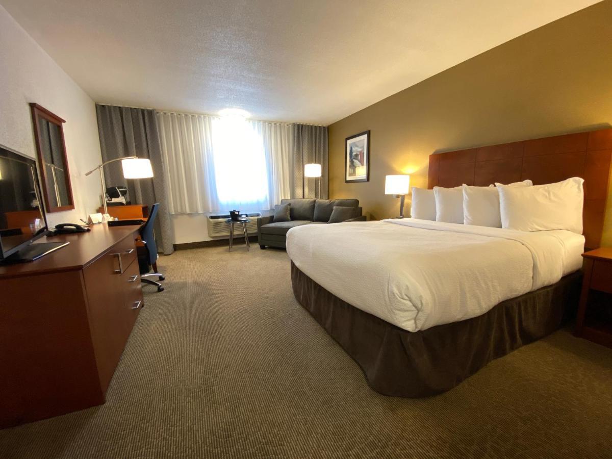 Quality Inn & Suites ماتان المظهر الخارجي الصورة